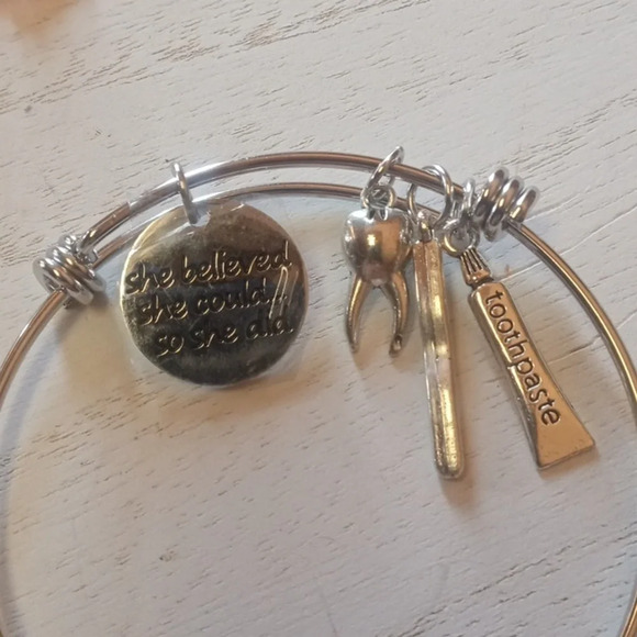 Bracelet for a dentist‎ - Picture 3 of 3